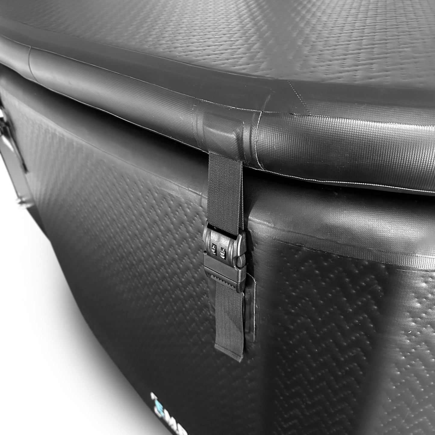 Embrace a limitless portable cold plunge close up image of the locking latches.